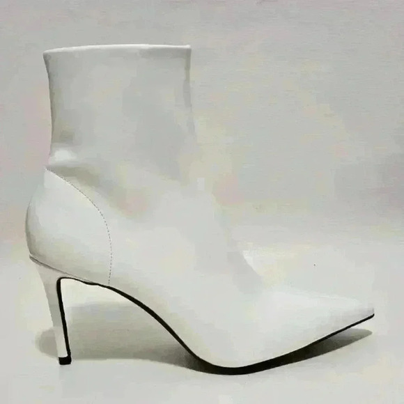 Jeffrey Campbell women’s daring vegan pointed toe booties size 5.5 - Picture 1 of 11